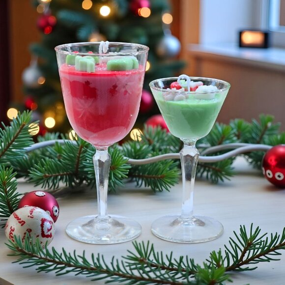 Holiday Candle Set ✦ Apple Cinnamon & Mistletoe ✦ Soy Wax Vintage Etched Glass - Picture 2 of 13